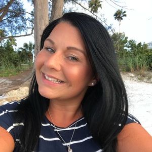 Meet your Posher, Melanie